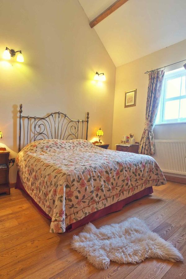 Kidwelly Farmhouse B&B Esterno foto